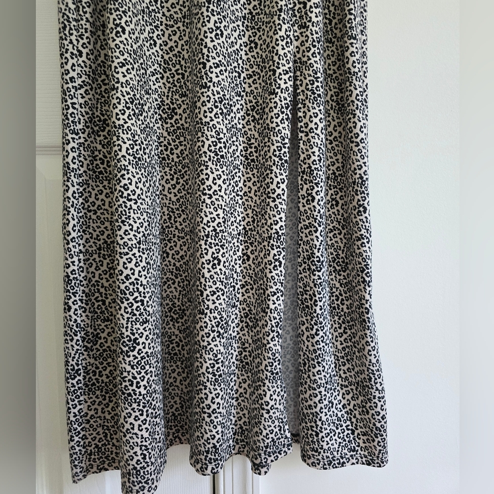 Wayf Dress - Picture 4 of 4